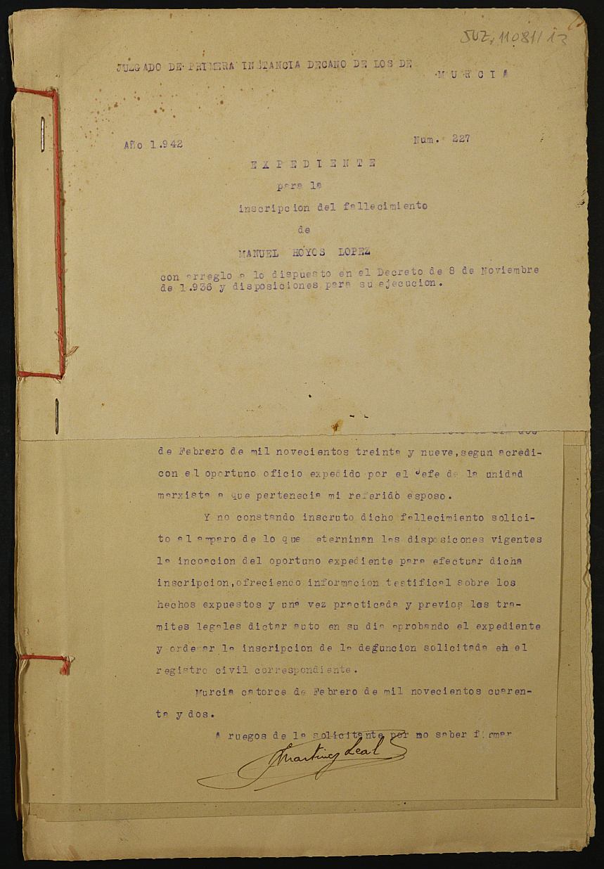 Expediente nº 227/1942 del Juzgado de Primera Instancia de Murcia para la inscripción en el Registro Civil por la defunción en el frente de Manuel Hoyos López.